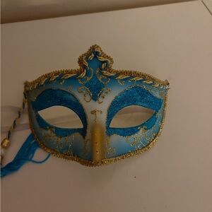 Masquerade Turquoise & Gold Mask